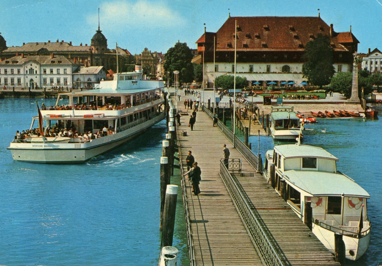 MS Konstanz II, MB Hörnle und ein weiteres Motorboot Mitter der 1960er Jahre in Konstanz  Bild: Slg.O. Bauer
